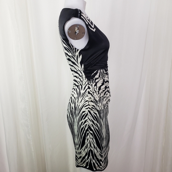 The Limited satin zebra print dress cap sleeves ruched waist black white size 0 - Picture 4 of 8